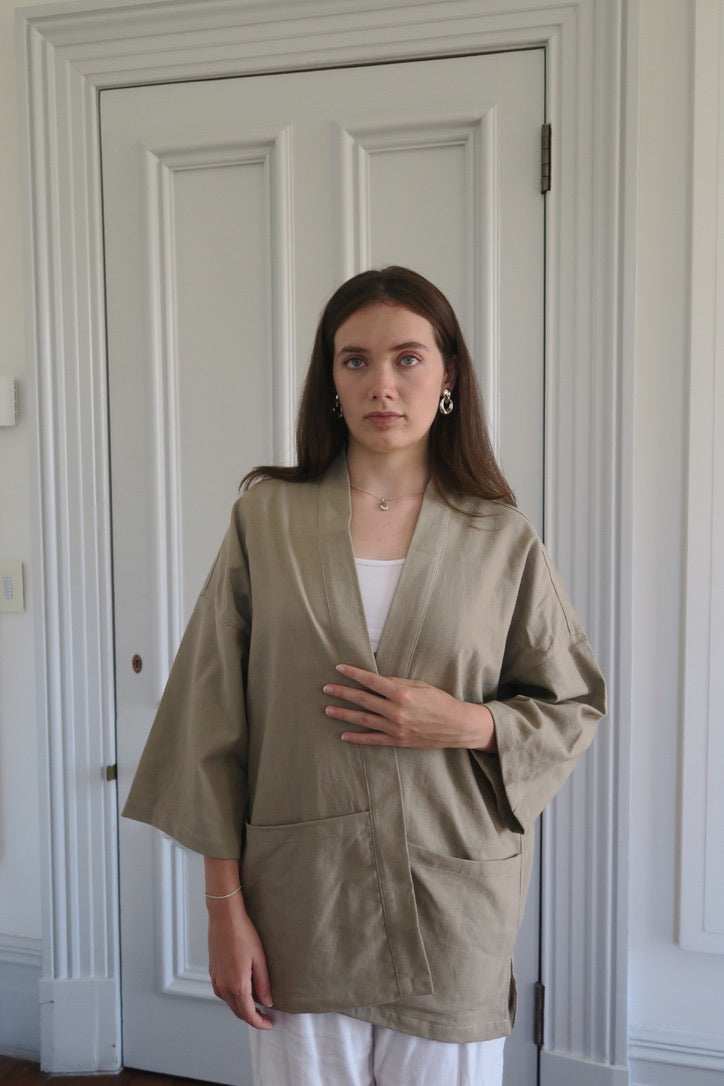 Hanari Kimono