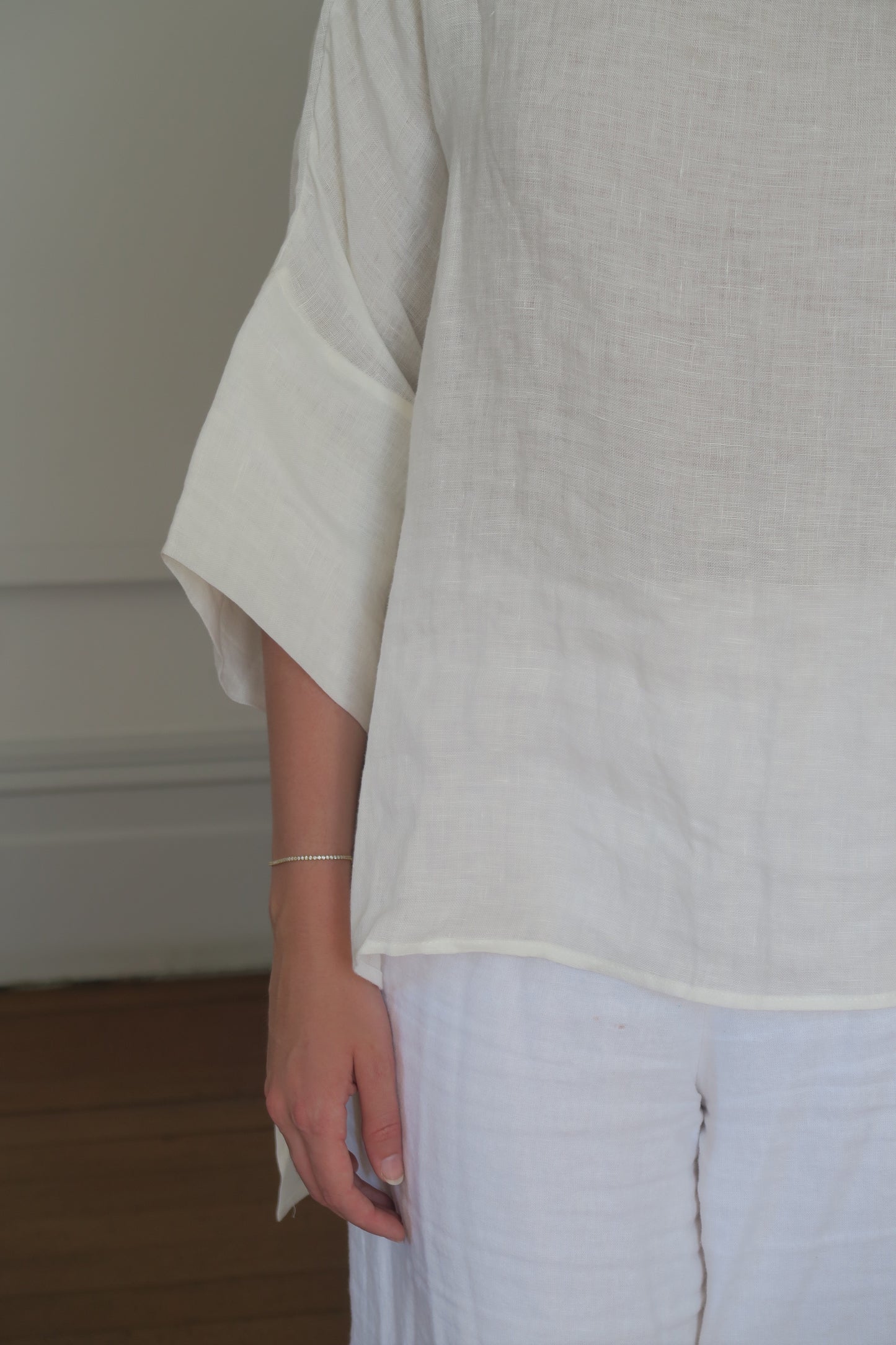 Asla Linen Cove Top